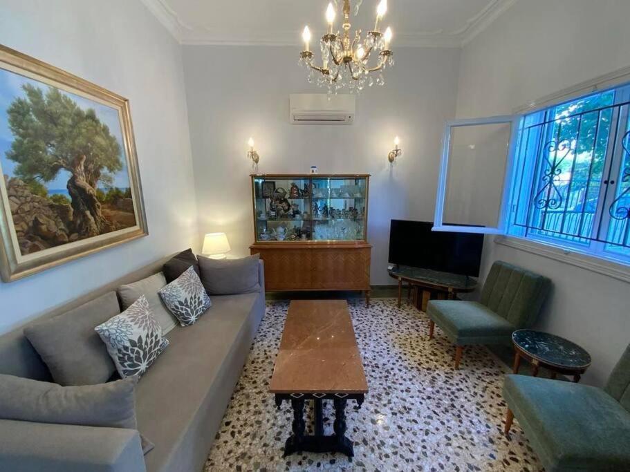 Lovely House With Private Carport & Shady Veranda Holiday home Athens